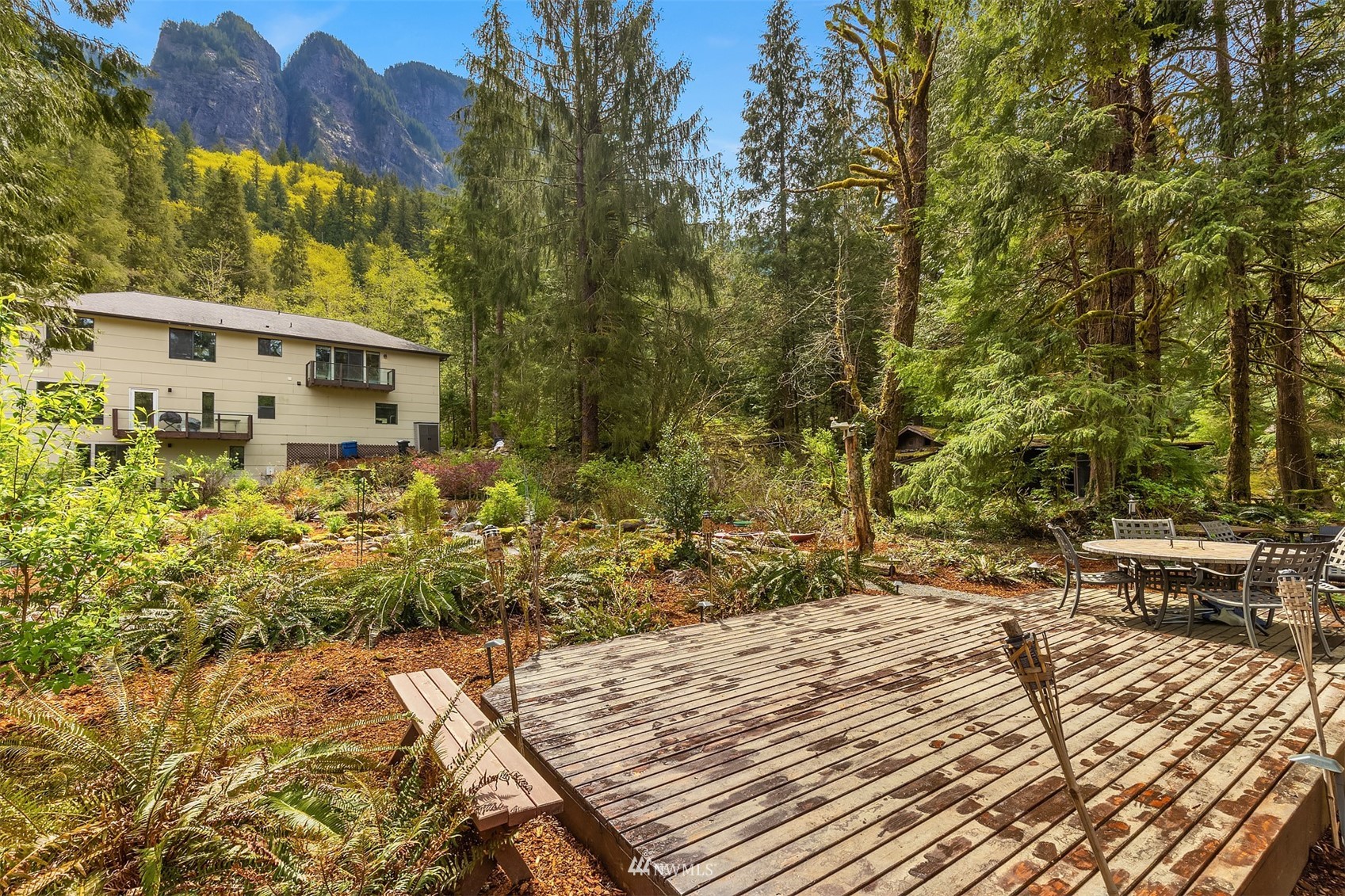 7333 Moon Valley Road Southeast North Bend, WA 98045 - Photo 34 of 40 Gallery Image 34