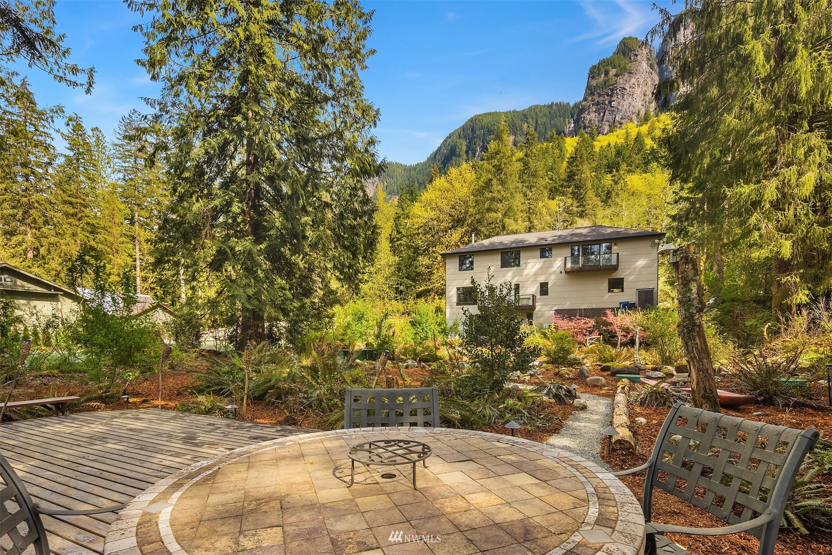7333 Moon Valley Road Southeast North Bend, WA 98045 - Photo 37 of 40 Gallery Image 37