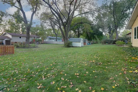 $485,000 | 6766 Valley View Drive, Downers Grove, IL 60516