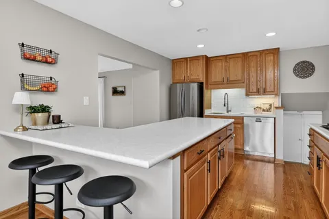 $485,000 | 6766 Valley View Drive, Downers Grove, IL 60516