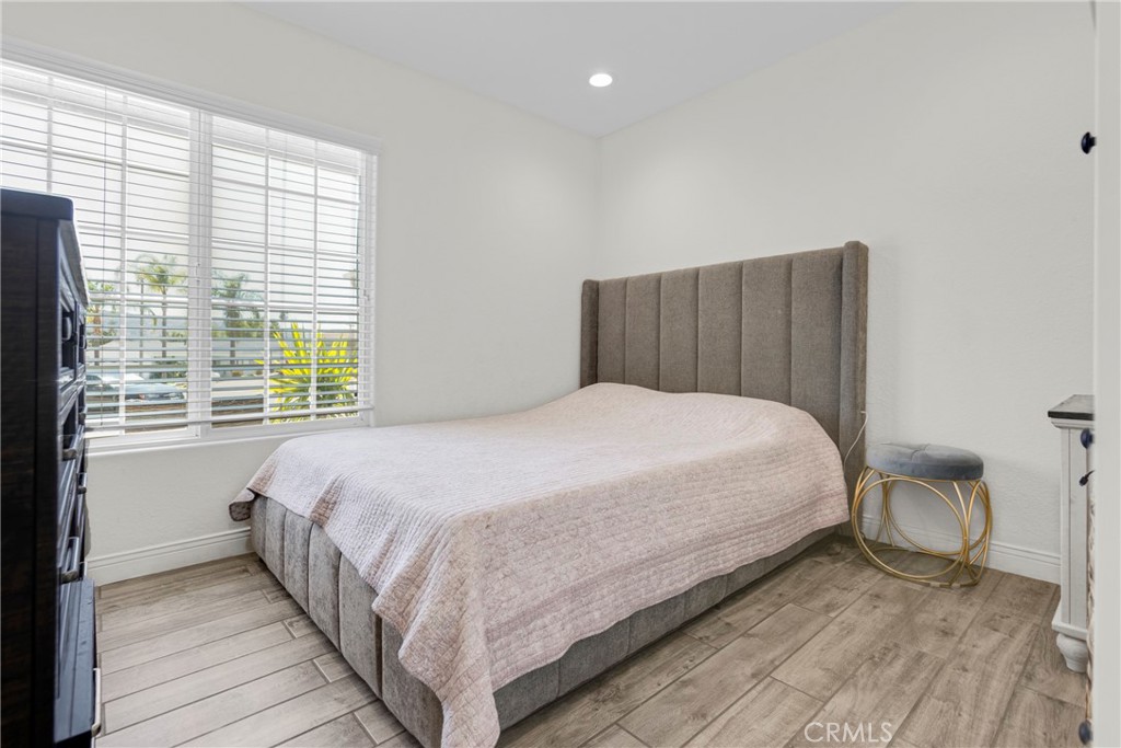 2290 Rohner Court Simi Valley, CA 93063 - Photo 17 of 56 Gallery Image 17