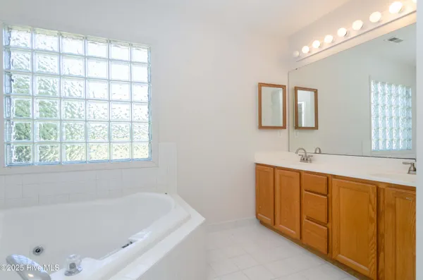 $2,750 | 340 Palmer Way, Wilmington, NC 28412