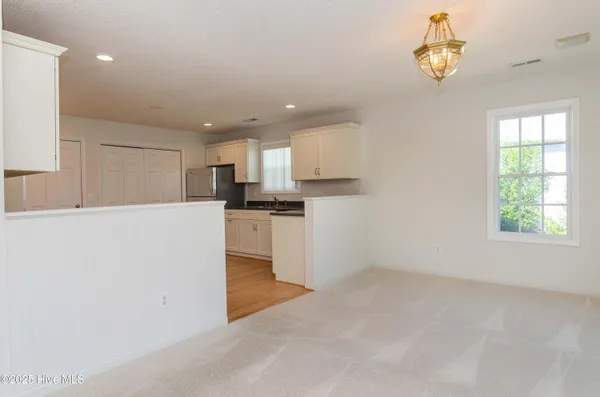 $2,750 | 340 Palmer Way, Wilmington, NC 28412