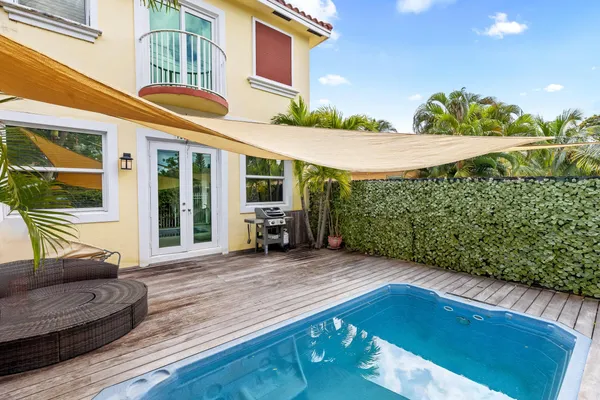 $4,100 | 1222 Northeast 18th Avenue, Unit 1, Fort Lauderdale, FL 33304