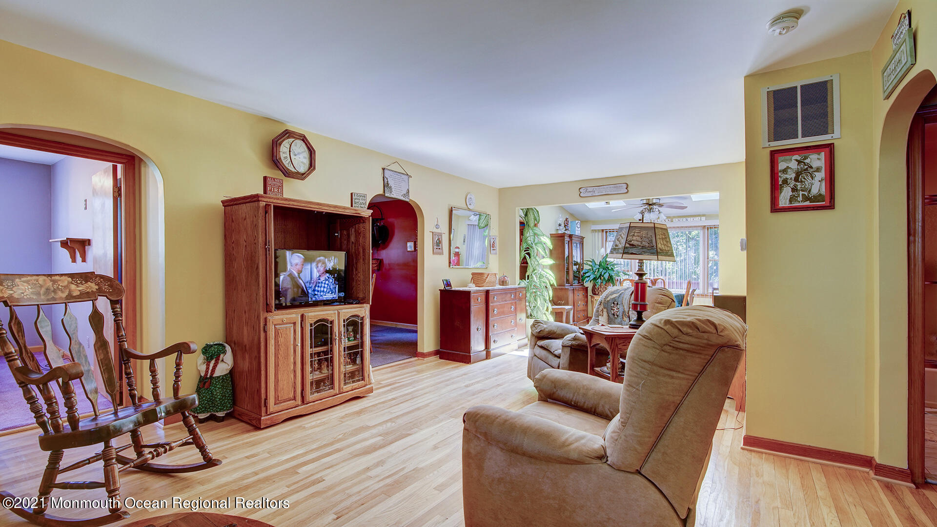 63 Tennent Road Morganville, NJ 07751 - Photo 13 of 38 DSC05802And8more