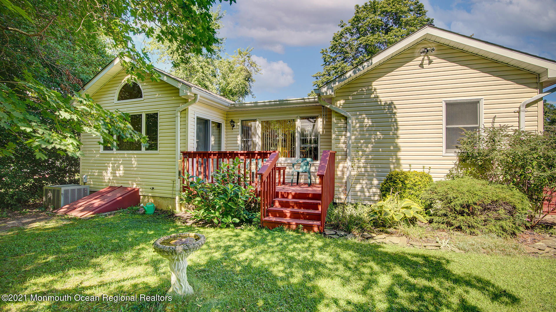63 Tennent Road Morganville, NJ 07751 - Photo 6 of 38 DSC05568And8more