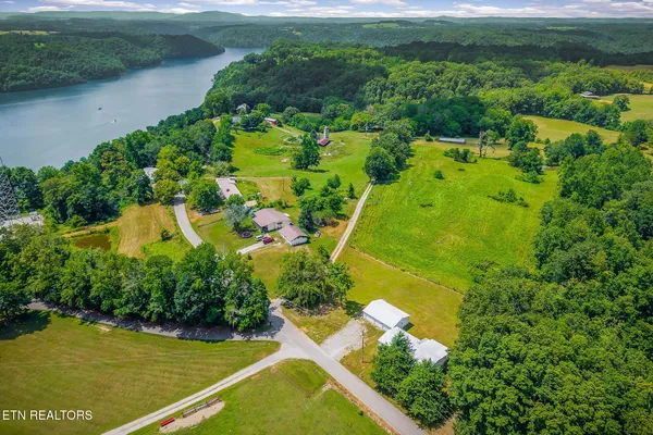 $279,000 | 572 Lakeside Road, Byrdstown, TN 38549