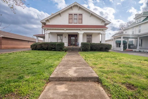 $450,000 | 235 Pulaski Street, Lawrenceburg, TN 38464