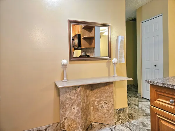 $1,750 | 2141 Northeast 1st Court, Unit 201, Boynton Beach, FL 33435