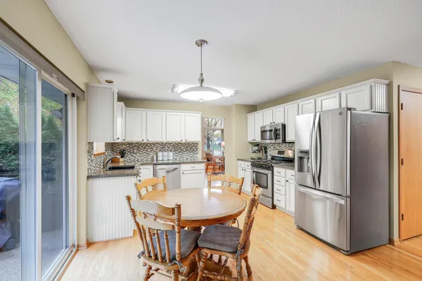 $484,900 | 8301 Narcissus Street, Victoria, MN 55386