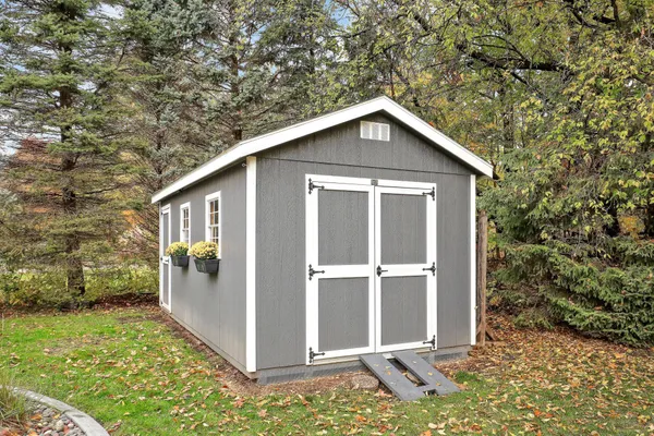 $484,900 | 8301 Narcissus Street, Victoria, MN 55386