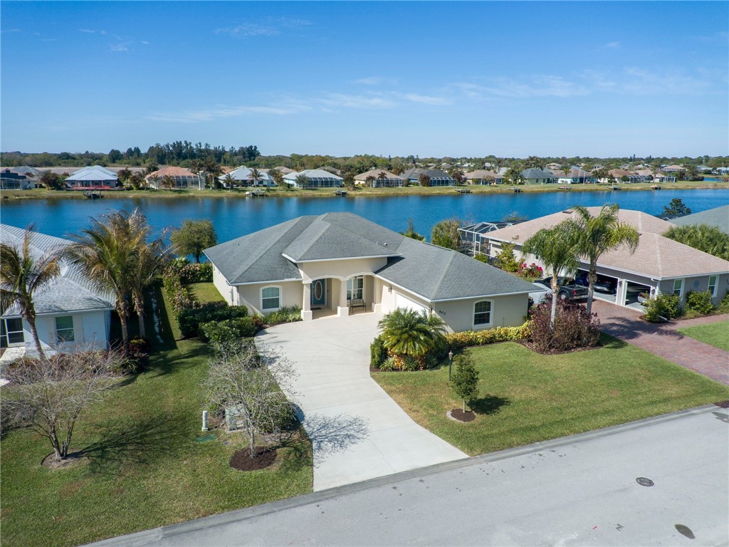 907 Yearling Trail Sebastian, FL 32958 - Photo 2 of 34