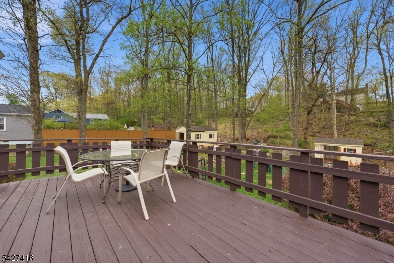32 Coolidge Trail Hopatcong, NJ 07843 - Photo 16 of 18