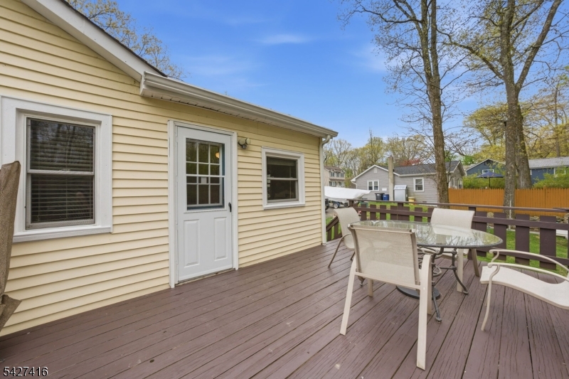 32 Coolidge Trail Hopatcong, NJ 07843 - Photo 17 of 18