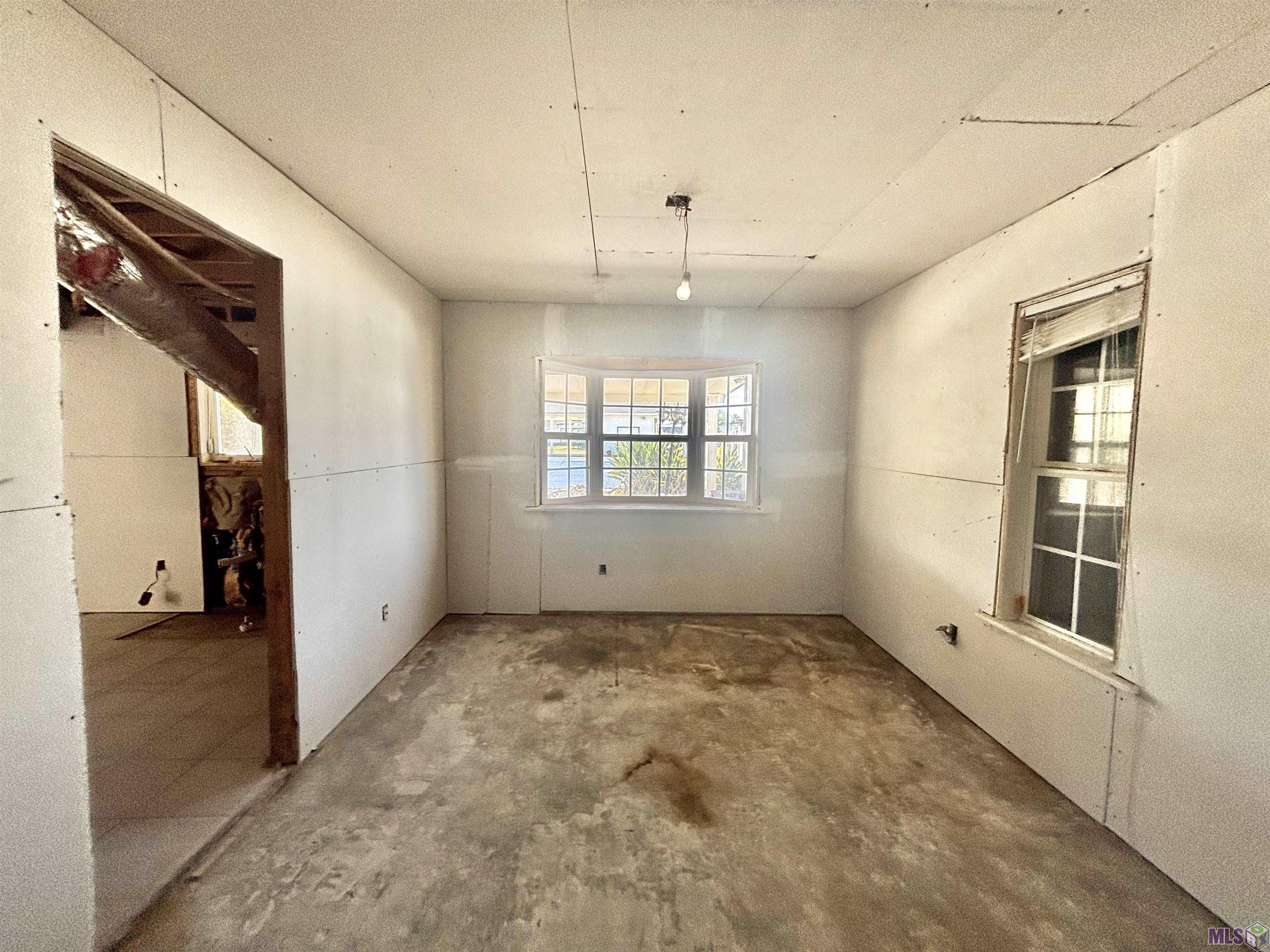 225 East 29th Street Cut Off, LA 70345 - Photo 13 of 29