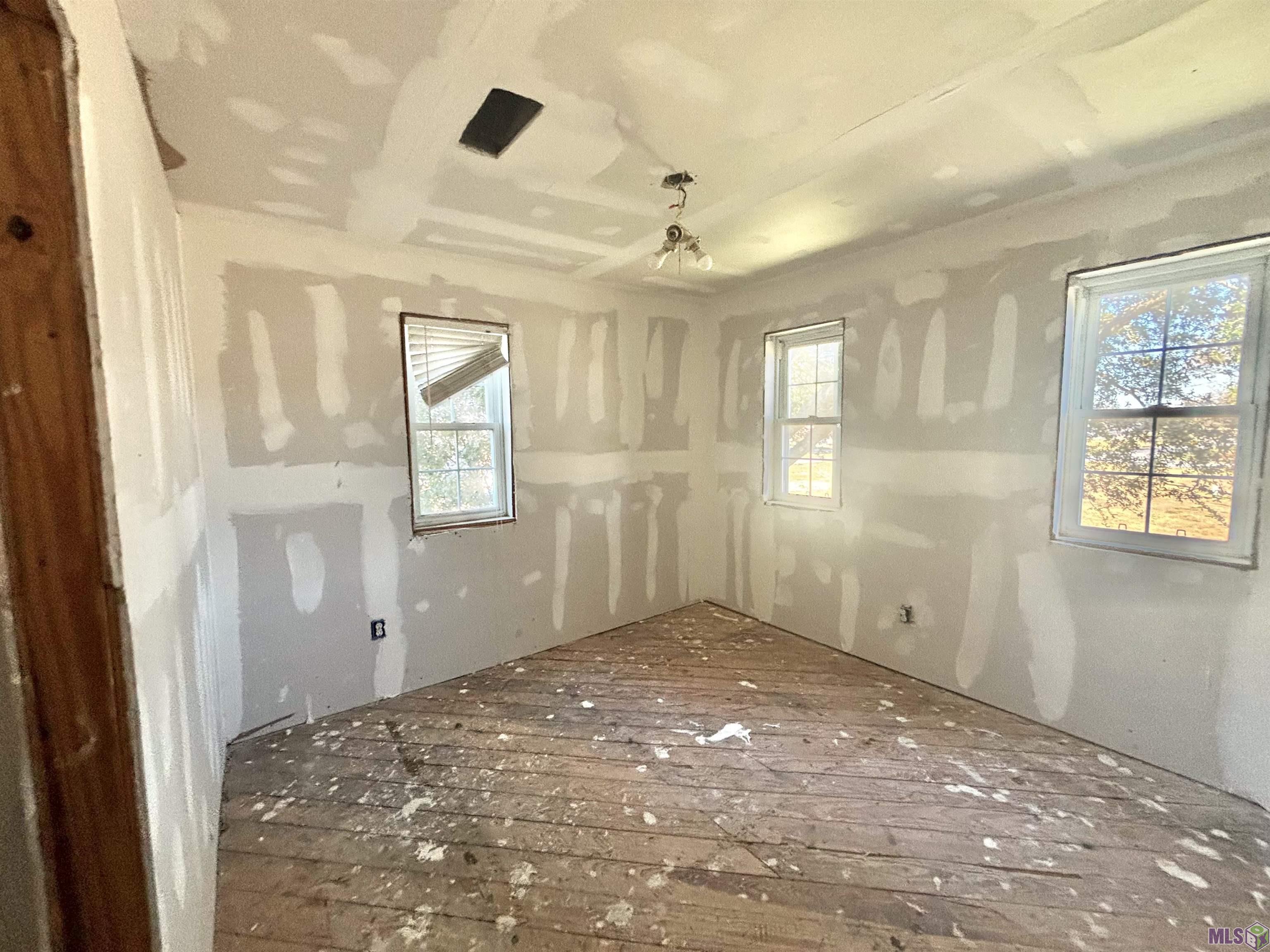 225 East 29th Street Cut Off, LA 70345 - Photo 17 of 29