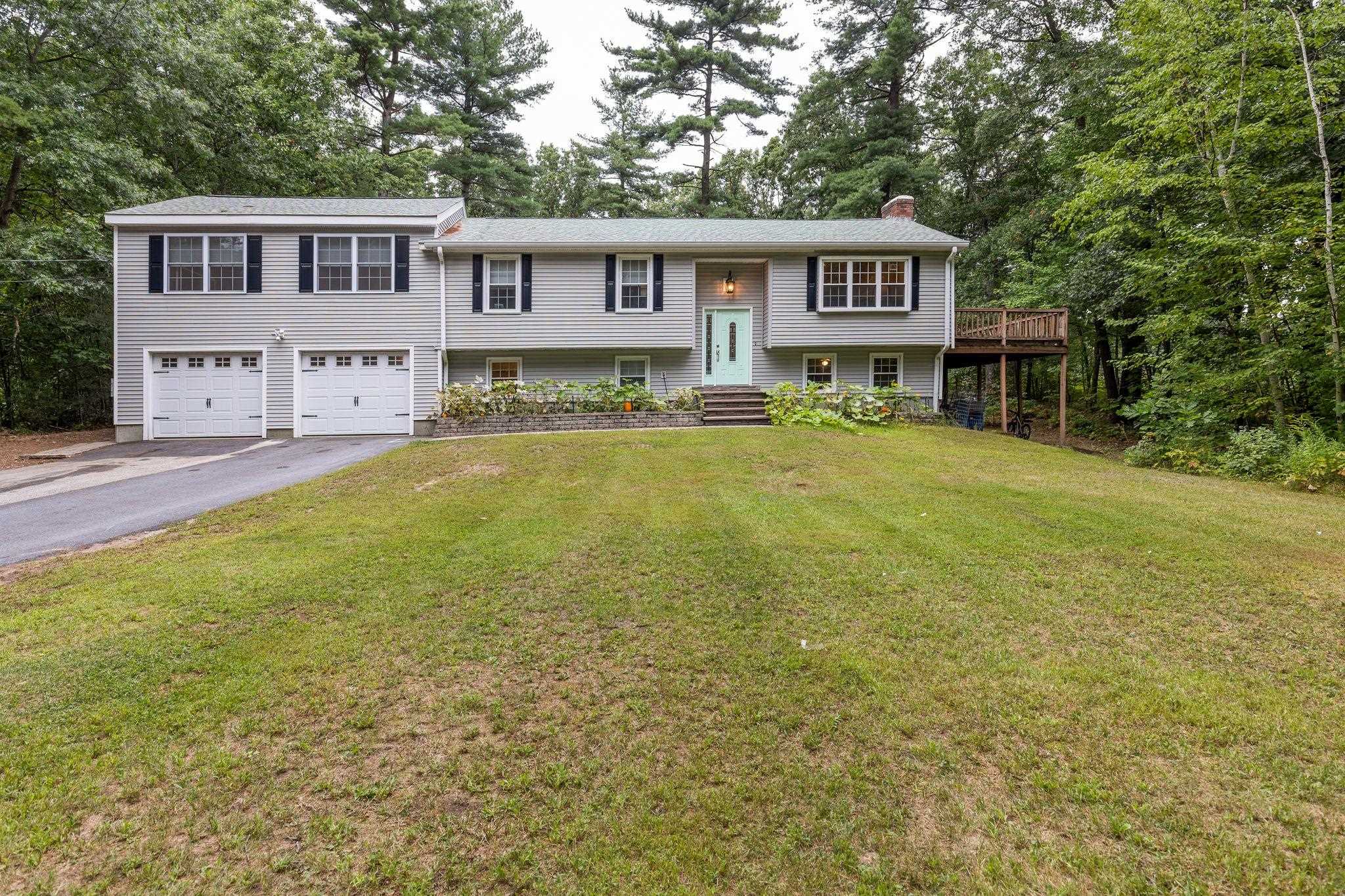 118 Scobie Pond Road Derry, NH 03038 - Photo 2 of 40