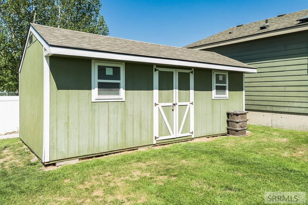 490 Snowflake Street American Falls, ID 83211 - Photo 9 of 43