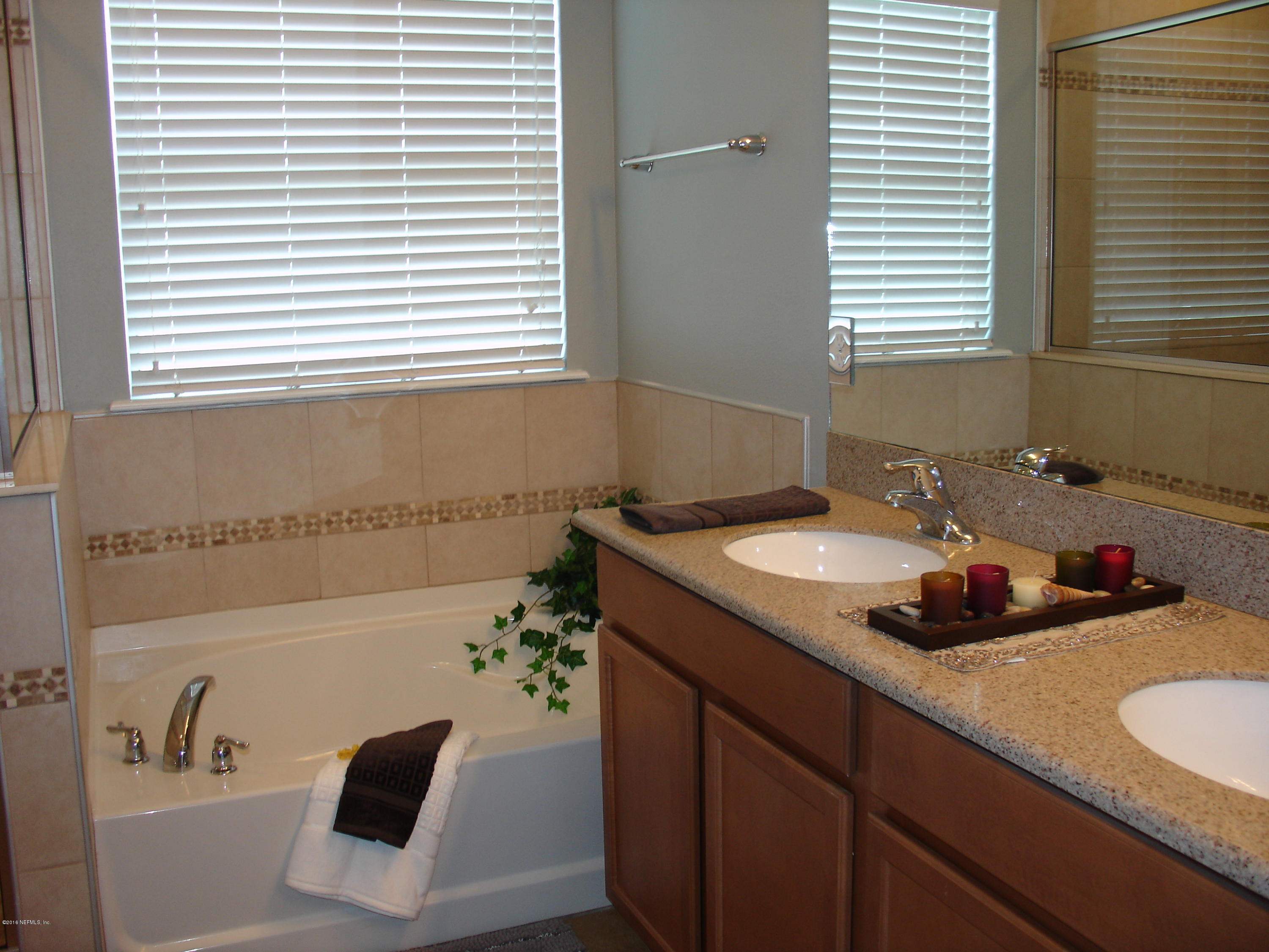 1345 Camp Ridge Lane Middleburg, FL 32068 - Photo 29 of 40 Master Bath