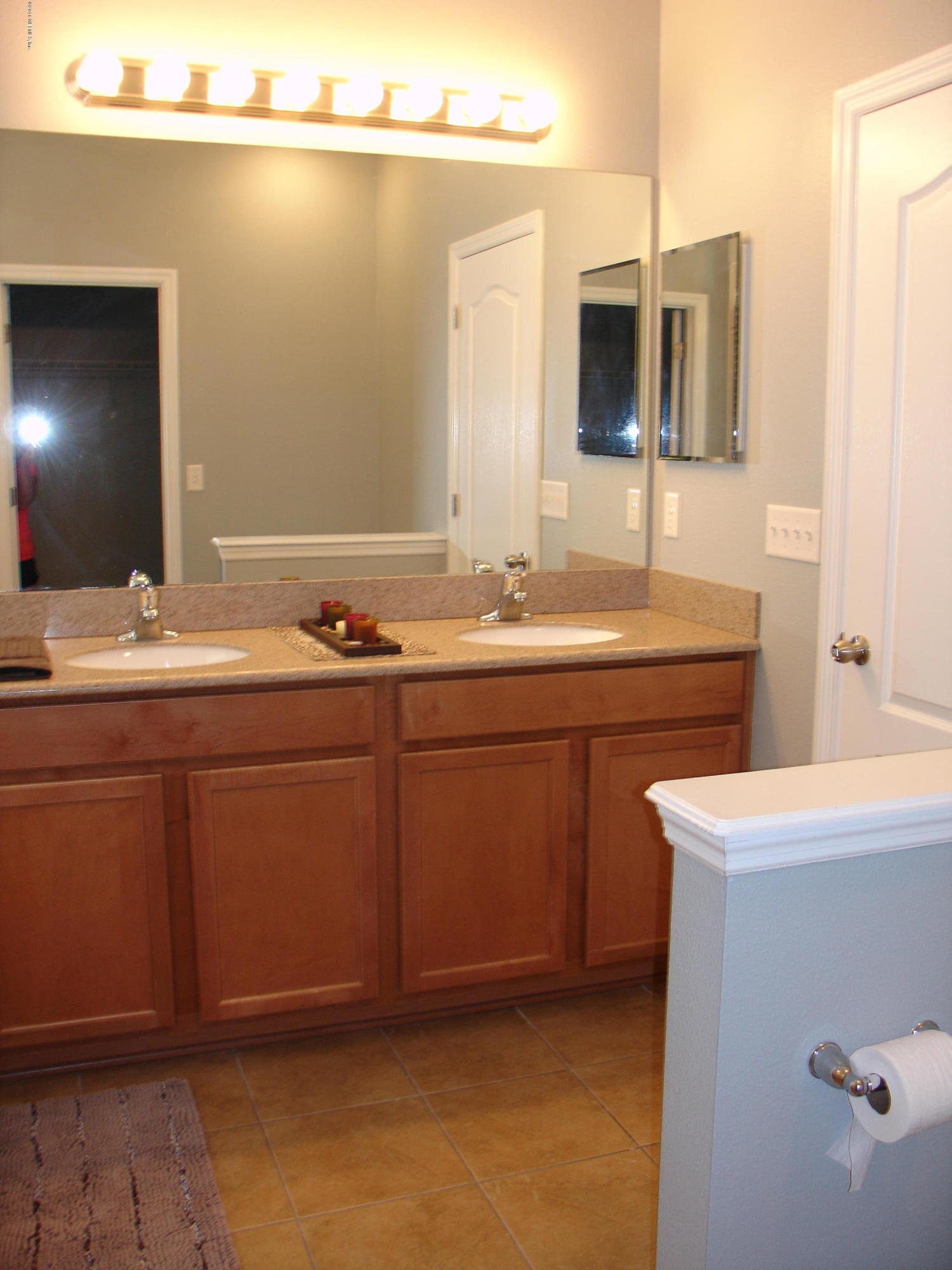 1345 Camp Ridge Lane Middleburg, FL 32068 - Photo 37 of 40 Dual sinks