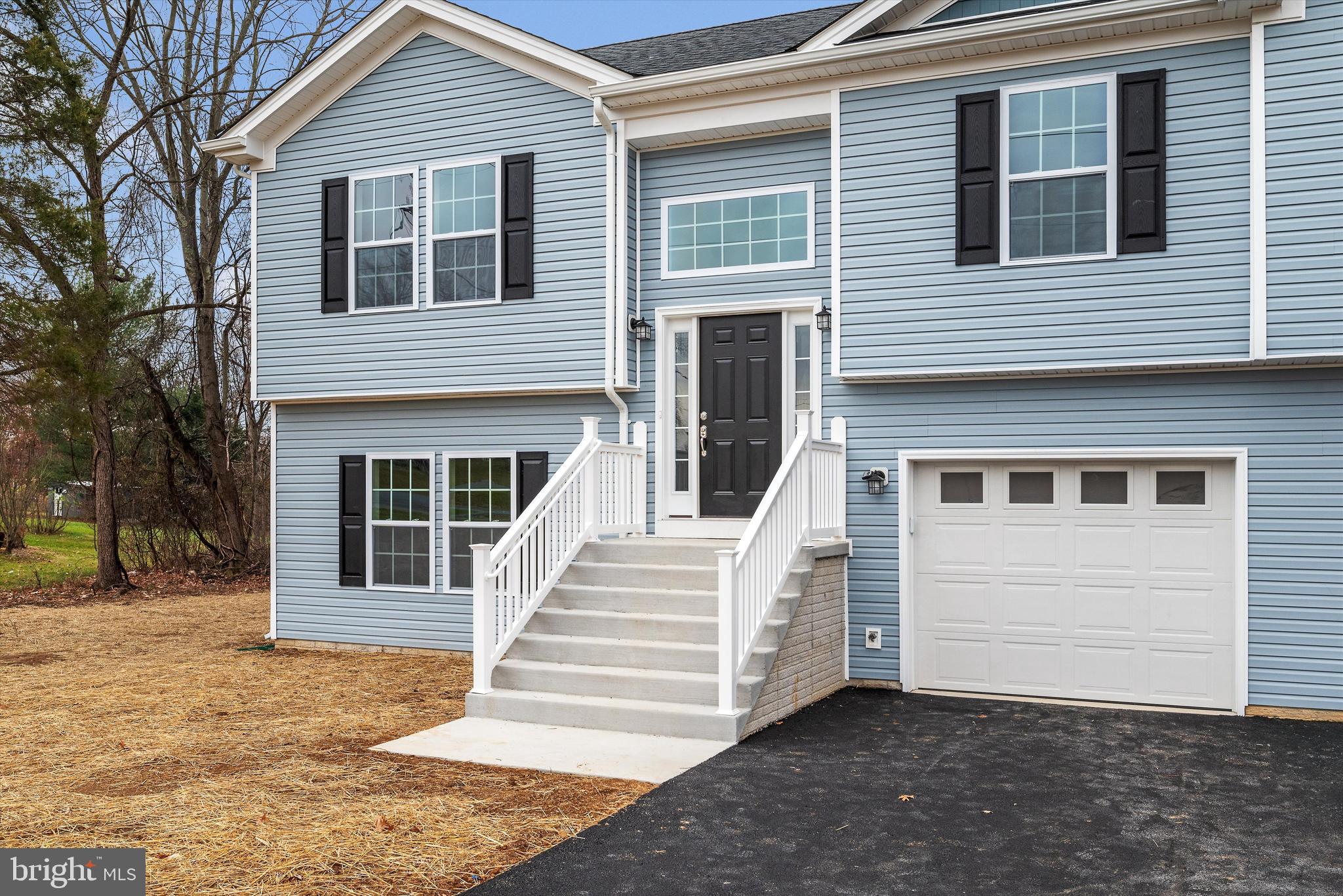 109 Anderson Road Martinsburg, WV 25404 - Photo 3 of 30