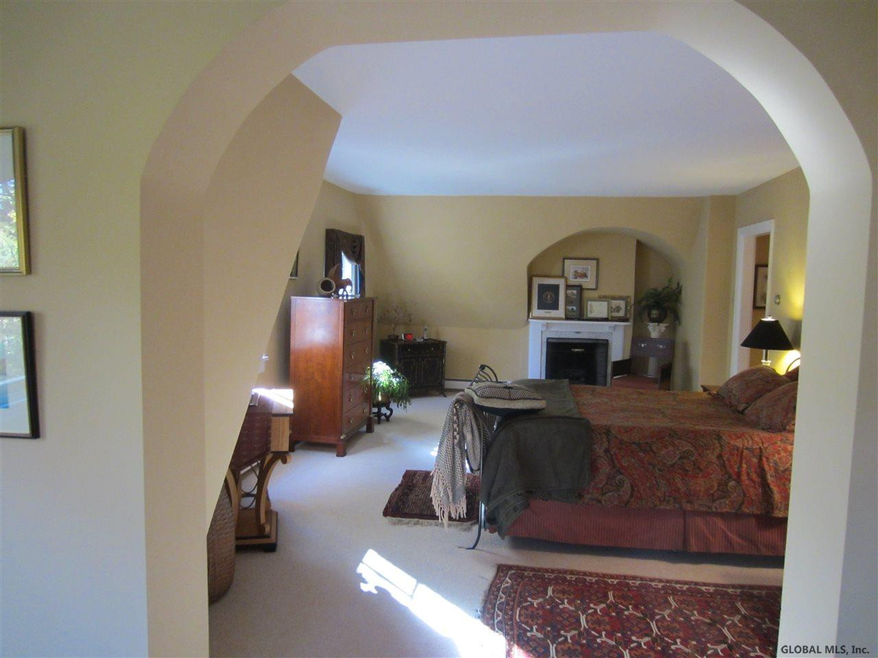 329 Loudon Road Colonie, NY 12211 - Photo 14 of 25 Photo 14