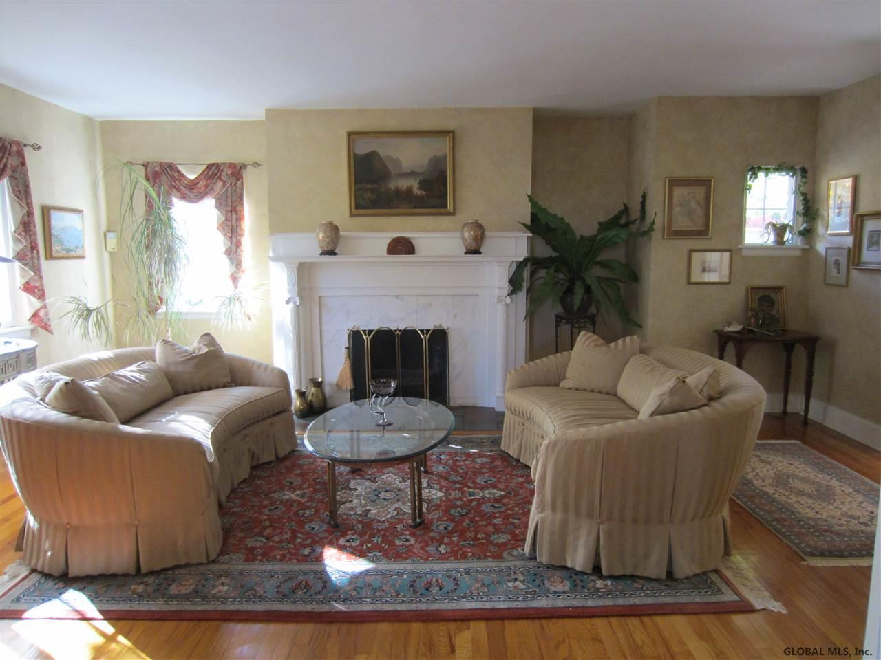 329 Loudon Road Colonie, NY 12211 - Photo 7 of 25 Photo 7