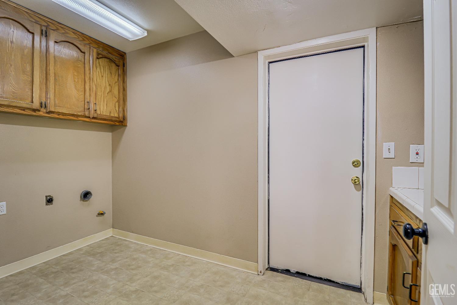 Undisclosed Address Bakersfield, CA 93311 - Photo 39 of 51 a view of a closet