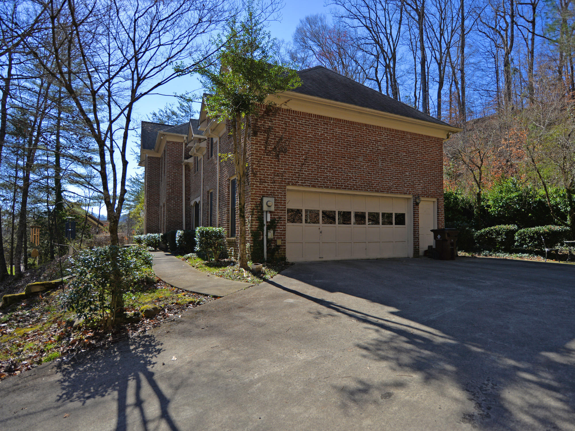 111 Amanda Place Oak Ridge, TN 37830 - Photo 2 of 34 111 Amanda