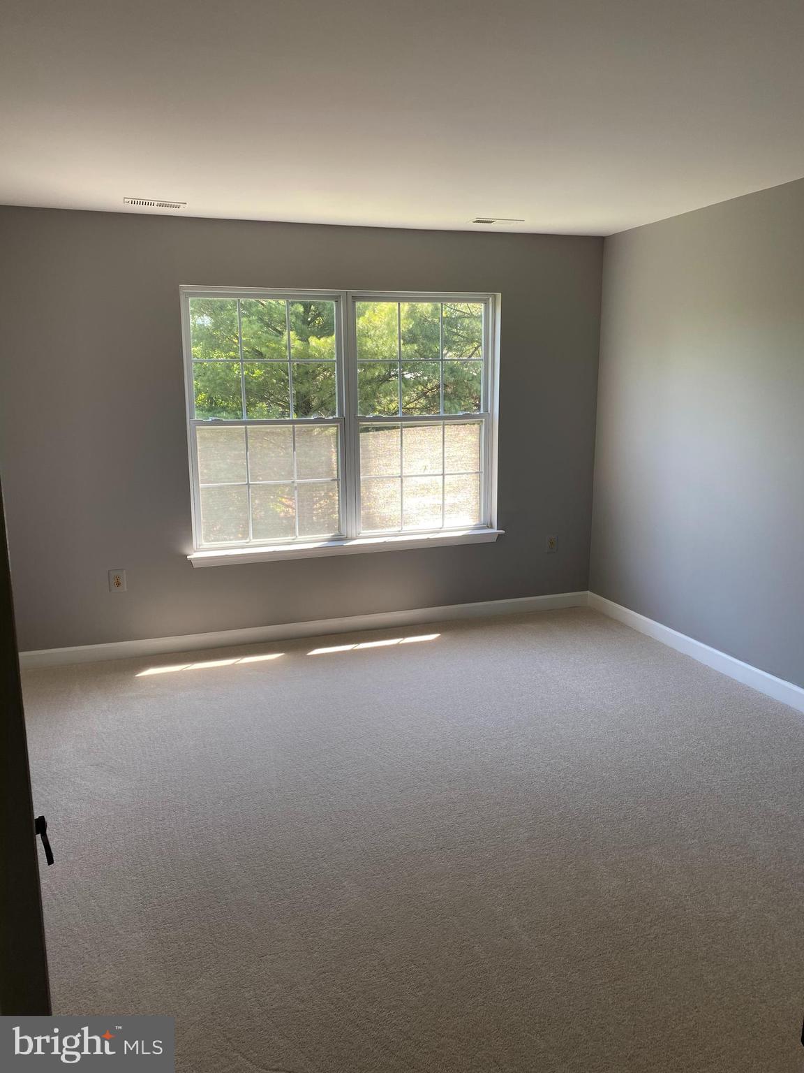 9259 Ridgefield Circle Frederick, MD 21701 - Photo 11 of 20 Owners bedroom with walkin closet