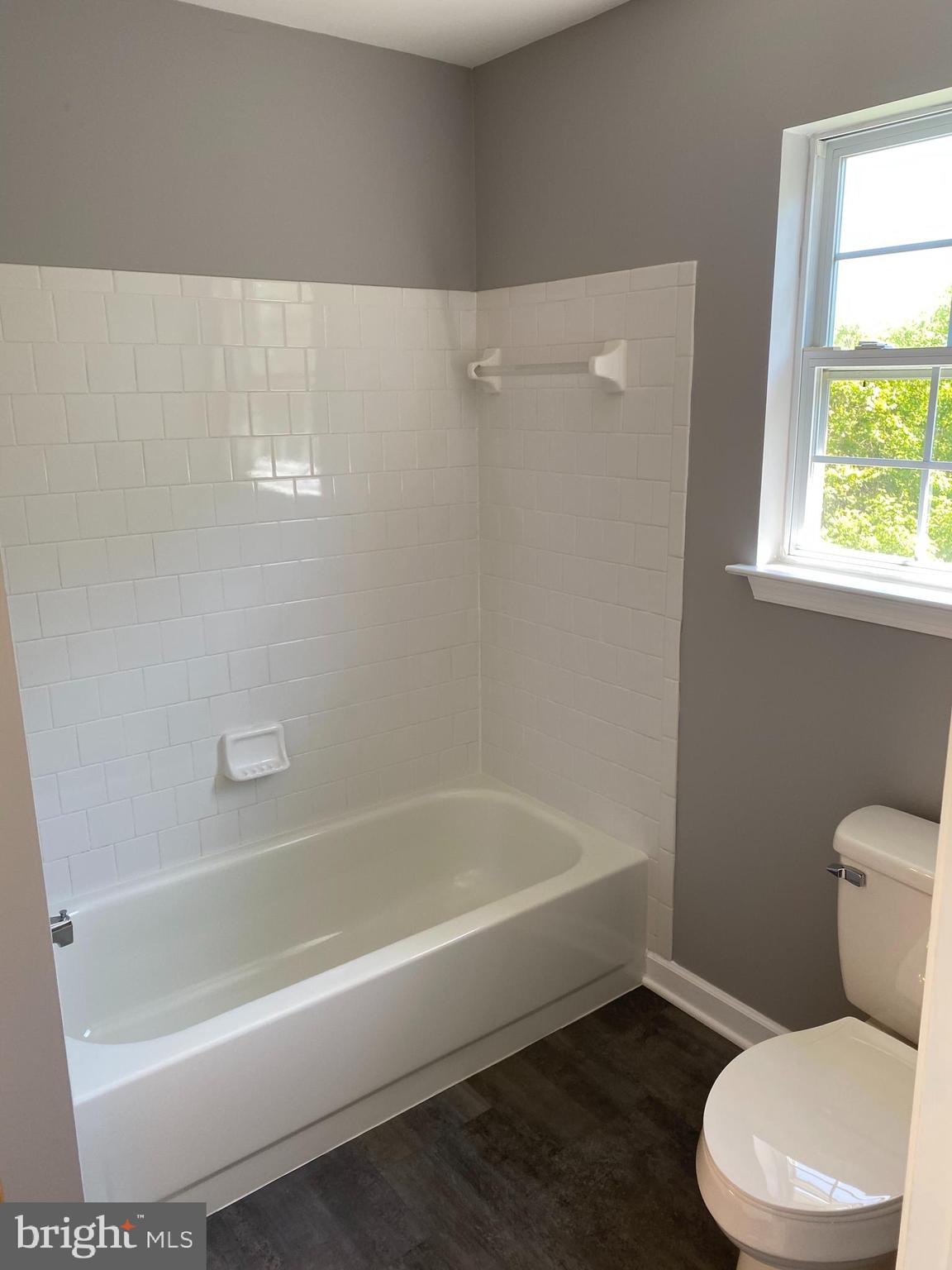 9259 Ridgefield Circle Frederick, MD 21701 - Photo 12 of 20 Owners bath