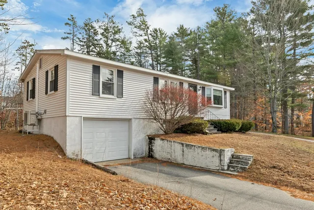 $475,000 | 106 Fairview Avenue, Conway, NH 03818