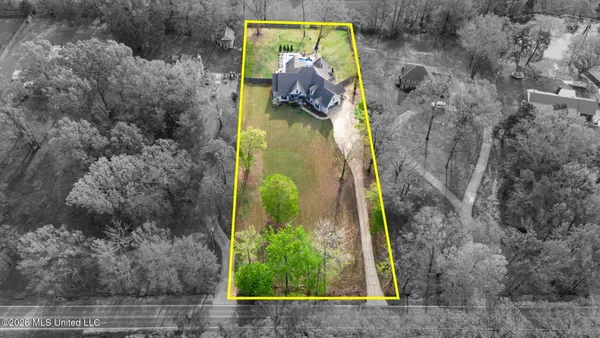 $659,900 | 1808 Malone Road, Nesbit, MS 38651