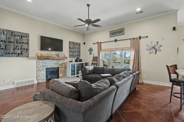 $659,900 | 1808 Malone Road, Nesbit, MS 38651