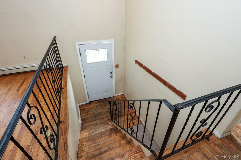 84 Craft Road Centereach, NY 11720 - Photo 4 of 37 Gallery Image 4