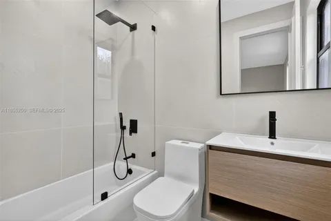 $3,399,000 | 3303 West Stonebrook Circle, Davie, FL 33330