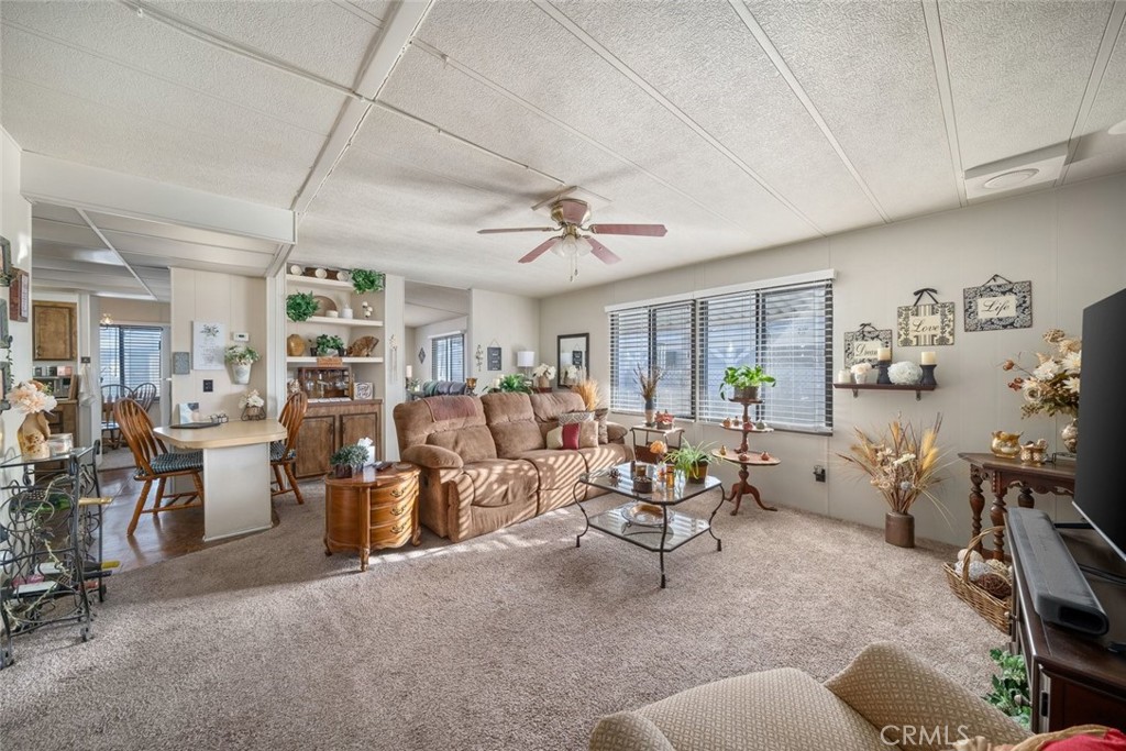 334 Partridge Avenue Paso Robles, CA 93446 - Photo 3 of 32