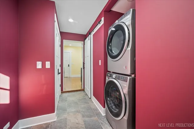 $539,900 | 4-n884 Old Lafox Road, Wasco, IL 60183