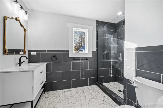 $539,900 | 4-n884 Old Lafox Road, Wasco, IL 60183