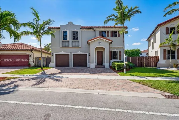 $880,000 | 17340 Southwest 154th Place, Miami, FL 33187