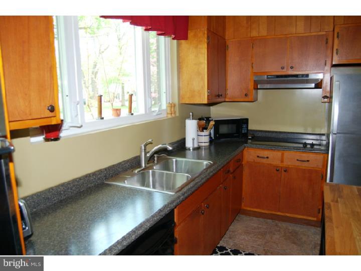 115 Blackwell Road Pennington, NJ 08534 - Photo 15 of 25 Kitchen