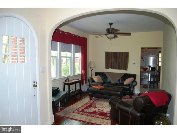 115 Blackwell Road Pennington, NJ 08534 - Photo 7 of 25 Living Room