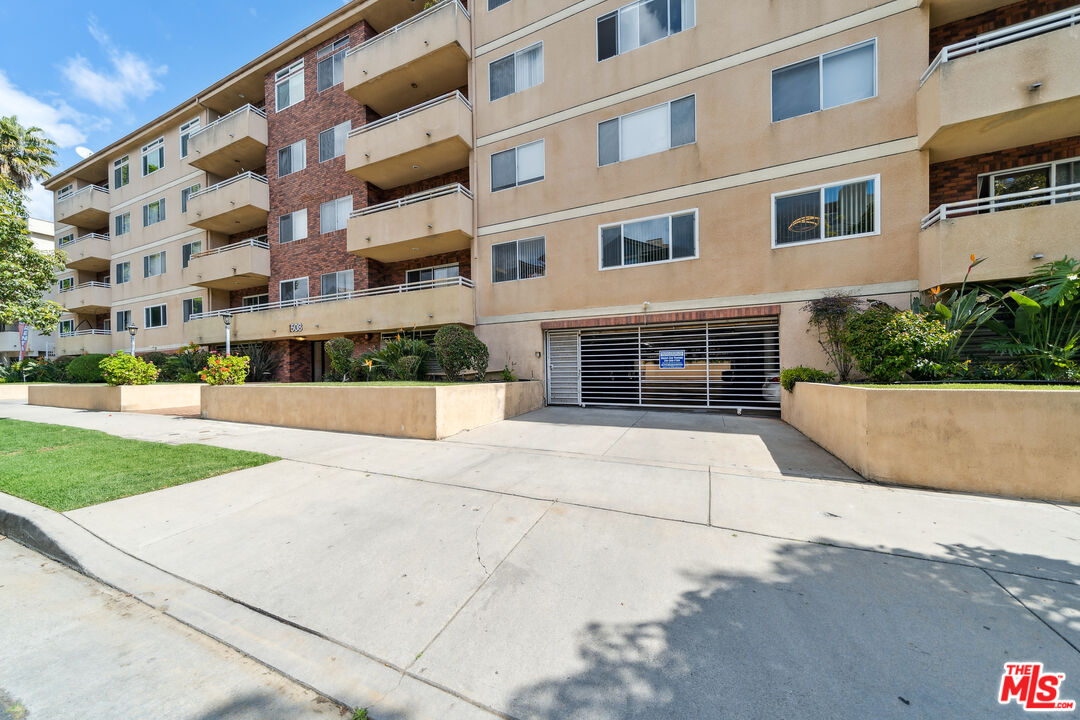 1508 Greenfield Avenue, Unit 307 Los Angeles, CA 90025 - Photo 27 of 27 a view of building with street