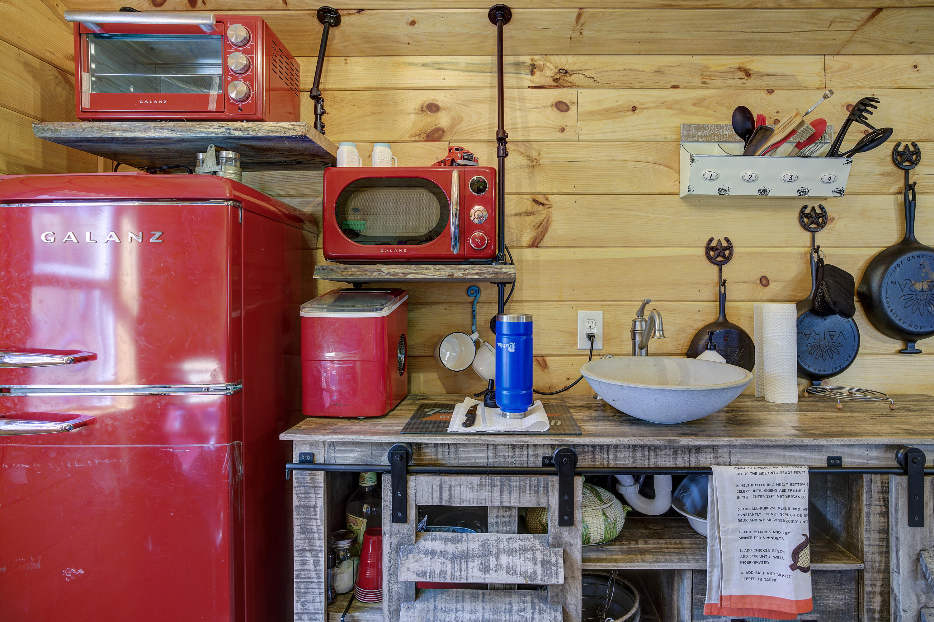 595 Newt Good Road Telford, TN 37690 - Photo 14 of 67 Tiny Home 1 kitchen