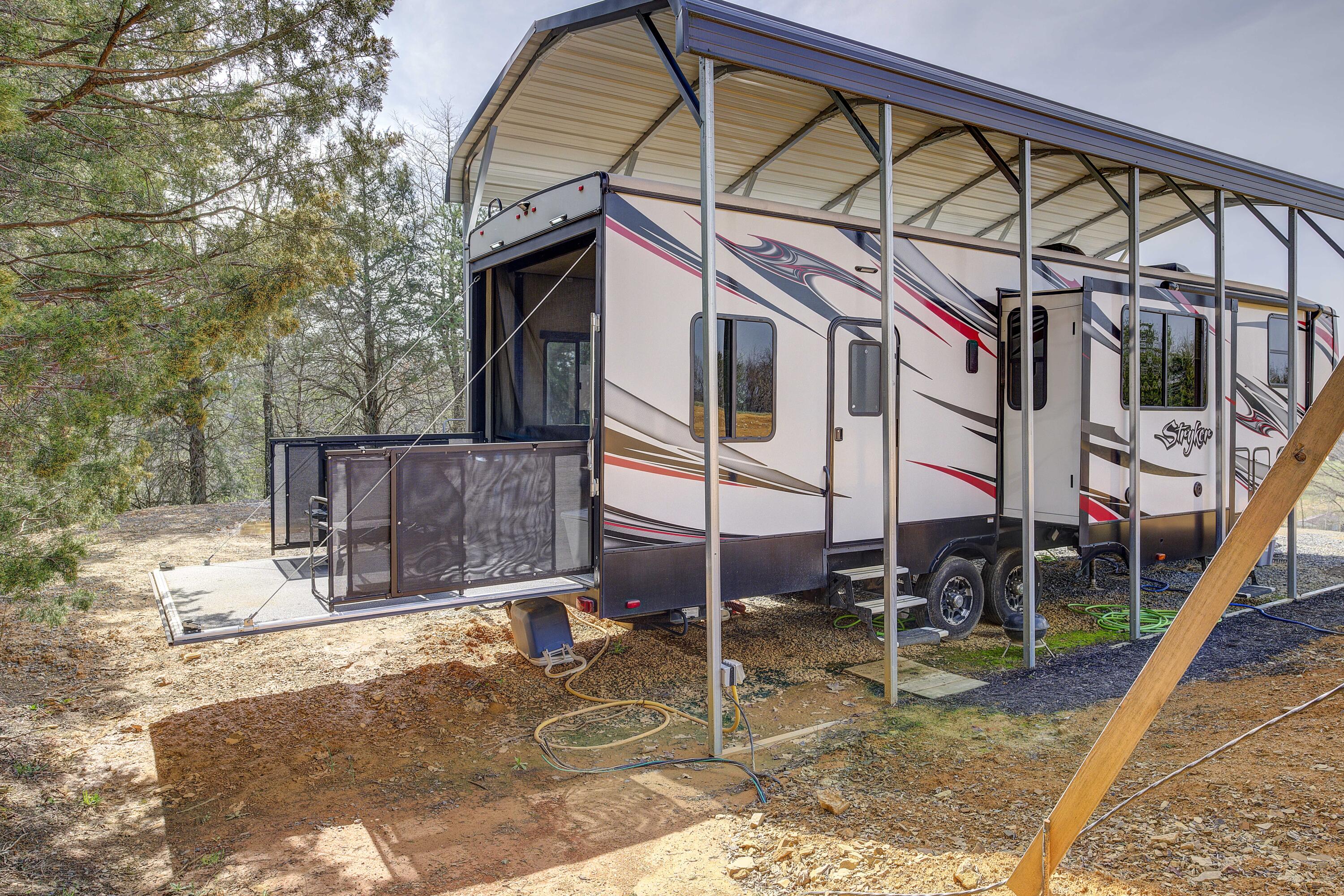 595 Newt Good Road Telford, TN 37690 - Photo 30 of 67 Camper/Toy Hauler