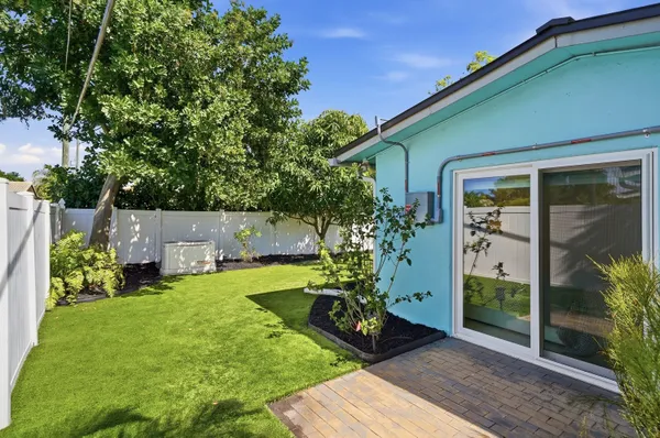$799,000 | 1811 Northeast 57th Street, Fort Lauderdale, FL 33308