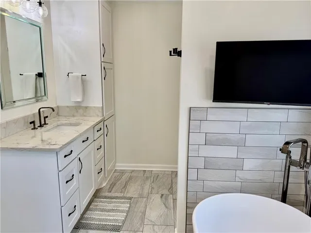 $524,000 | 201 Adams Path, Pineville, LA 71360