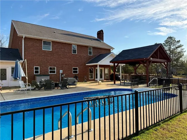 $524,000 | 201 Adams Path, Pineville, LA 71360