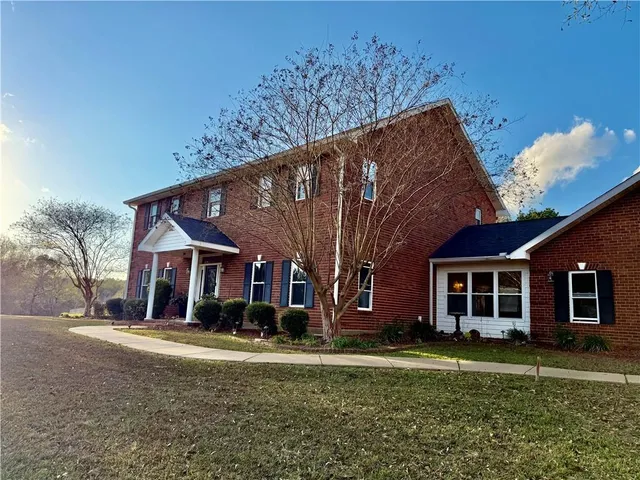 $524,000 | 201 Adams Path, Pineville, LA 71360