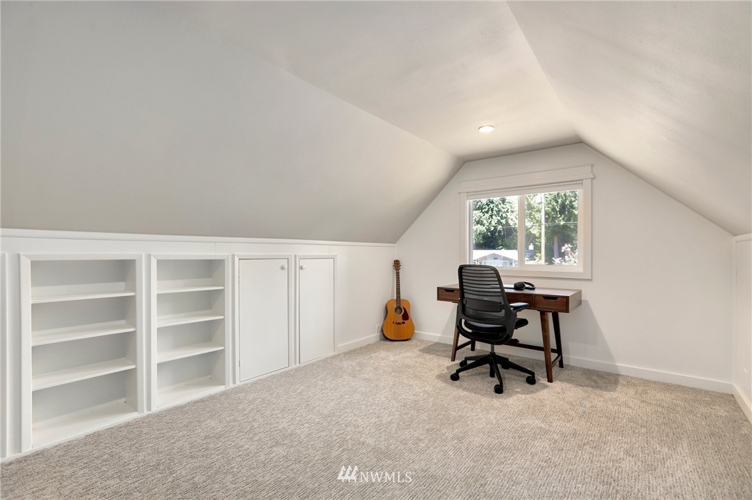 9617 Northeast 198th Street Bothell, WA 98011 - Photo 28 of 40